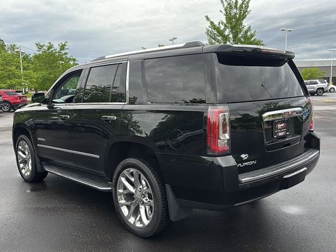 Used 2019 GMC Yukon Denali AWD/4WD image 25