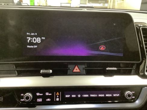 Certified 2025 Kia Sportage EX w/ Premium Package image 6