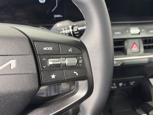 Certified 2025 Kia K4 EX FWD image 26