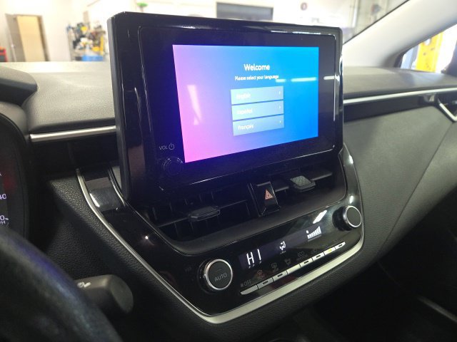 Used 2025 Toyota Corolla LE FWD image 7