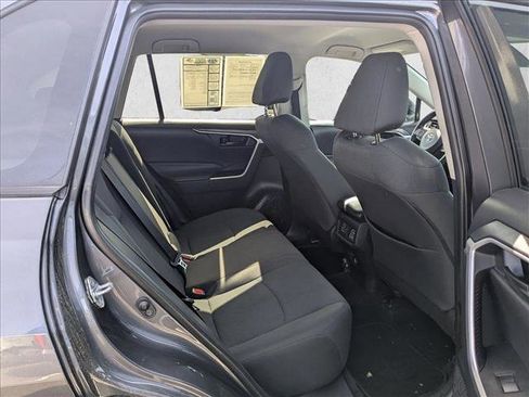 Used 2022 Toyota RAV4 LE FWD image 24