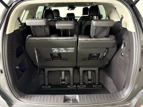 New 2026 Kia Carnival EX FWD image 41