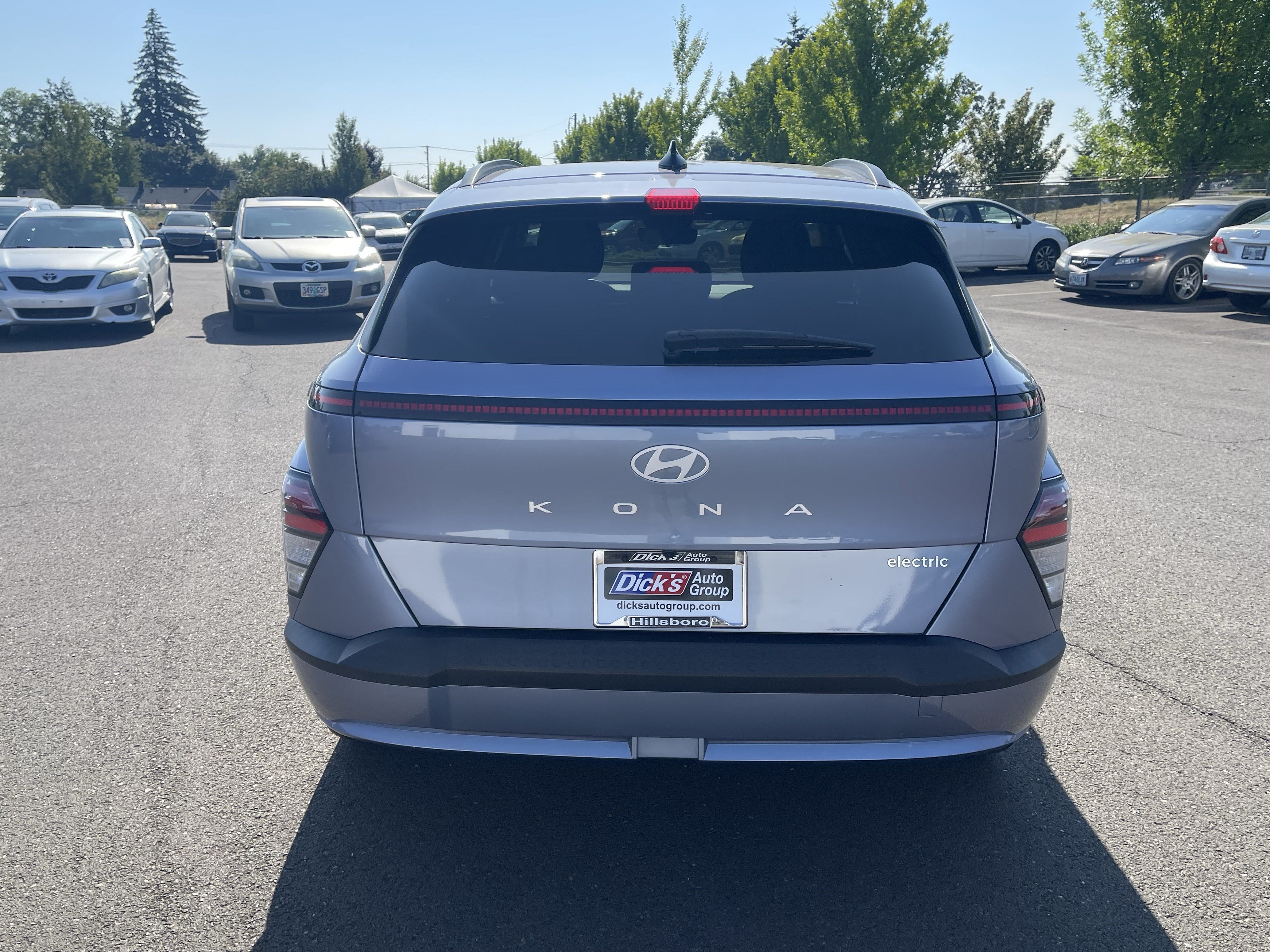 Used 2024 Hyundai Kona SEL FWD image 4