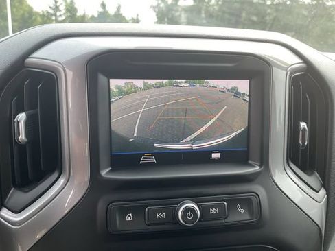 Used 2021 Chevrolet Silverado 1500 Custom Trail Boss w/ LPO, Dark Essentials Package AWD/4WD image 15