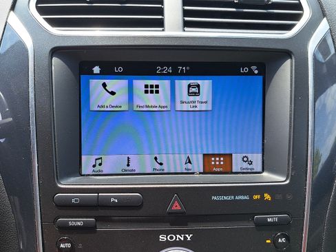 Used 2019 Ford Explorer Limited w/ Class III Trailer Tow Package AWD/4WD image 22