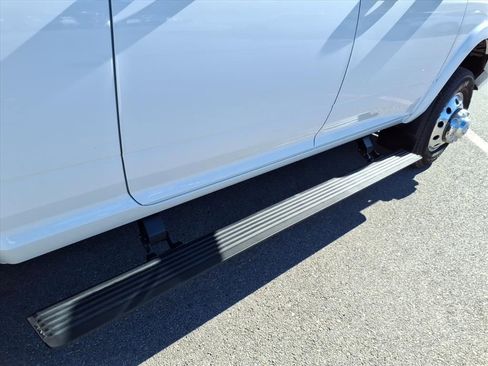 Used 2026 RAM 3500 Longhorn image 9