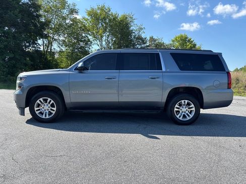 Used 2020 Chevrolet Suburban LT AWD/4WD image 2