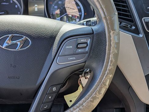 Used 2018 Hyundai Santa Fe Sport FWD image 18