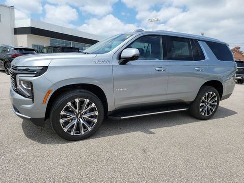 Certified 2025 Chevrolet Tahoe High Country w/ Sun And Tow Package AWD/4WD image 37