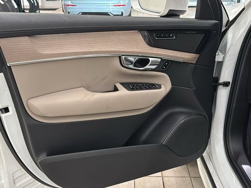 New 2026 Volvo XC90 T8 Plus w/ Protection Package Premier image 21