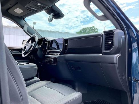 Used 2023 Chevrolet Silverado 1500 LT AWD/4WD image 14