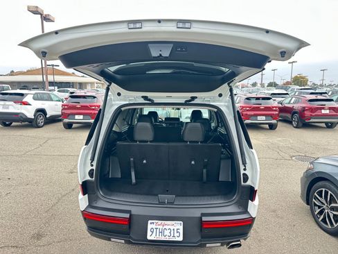 Used 2025 Hyundai Santa Fe SEL image 33