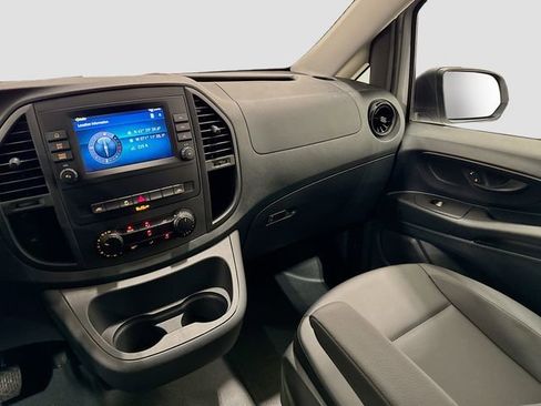 Used 2023 Mercedes-Benz Metris Passenger image 23