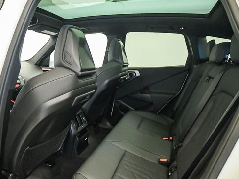 Used 2026 BMW X3 xDrive30 w/ Premium Package image 18