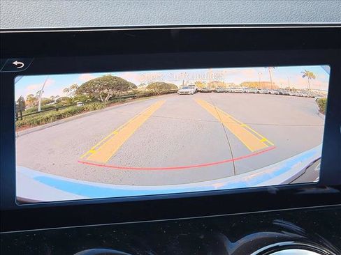 New 2026 Mercedes-Benz GLB 250 image 13