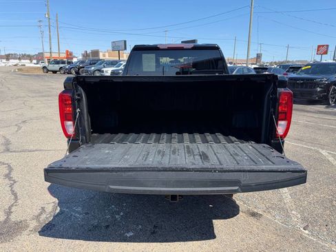 Used 2019 GMC Sierra 1500 SLE w/ Remote Start Package AWD/4WD image 40
