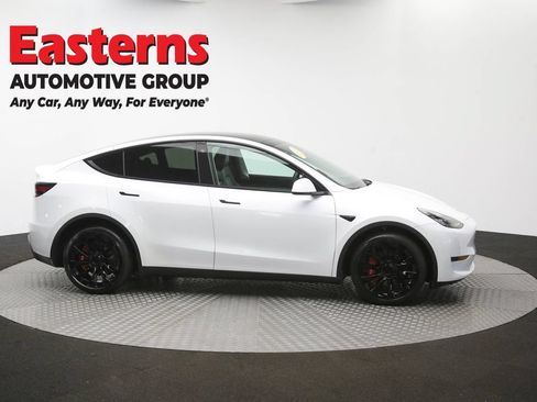 Used 2022 Tesla Model Y Long Range AWD/4WD image 40