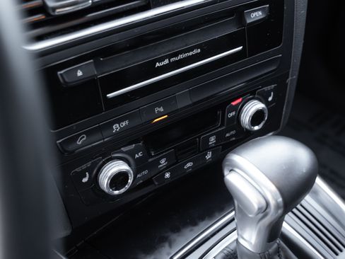 Used 2016 Audi Q5 2.0T Premium Plus w/ Technology Package image 13