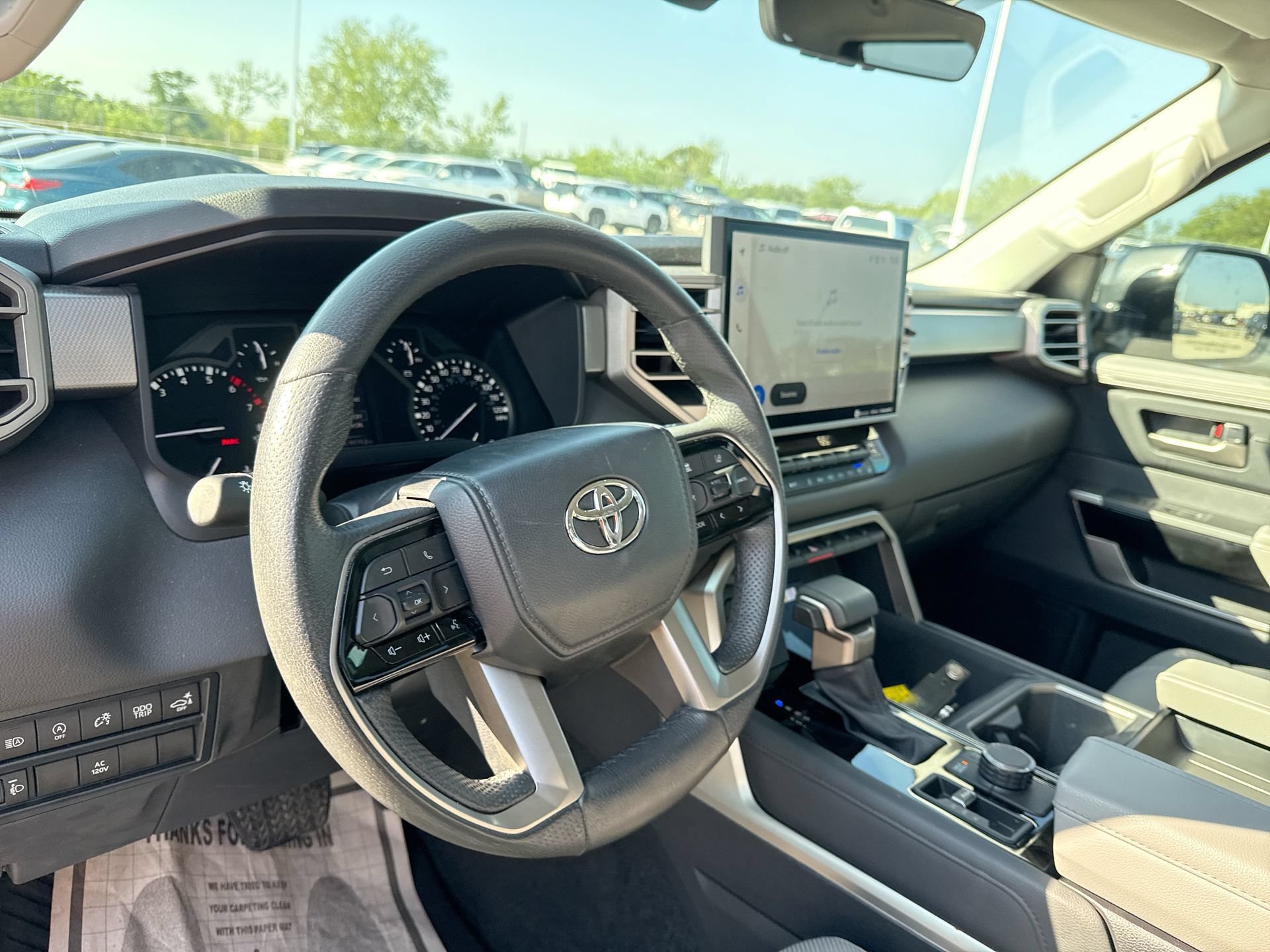 Used 2023 Toyota Tundra Limited w/ Power Package AWD/4WD image 11