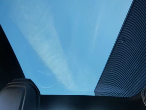 Used 2021 Porsche Taycan image 14