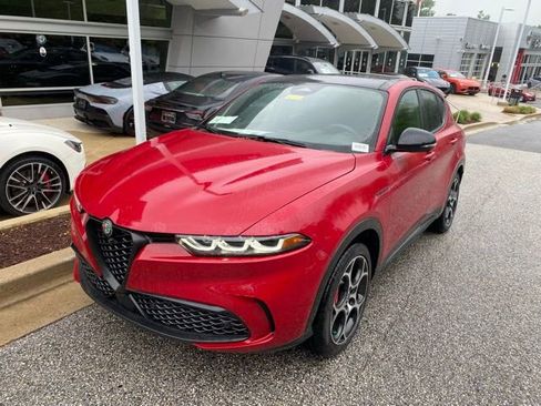 New 2024 Alfa Romeo Tonale Veloce w/ Active Assist Package image 2