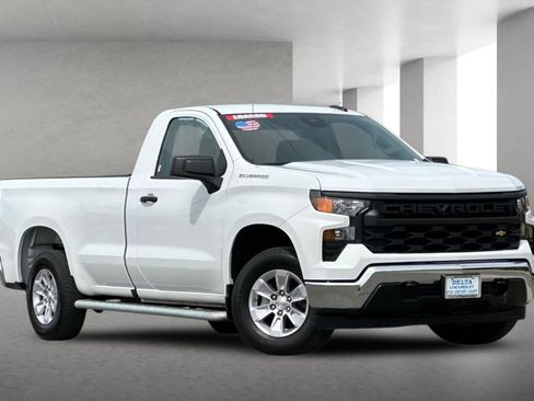 Used 2025 Chevrolet Silverado 1500 W/T image 2