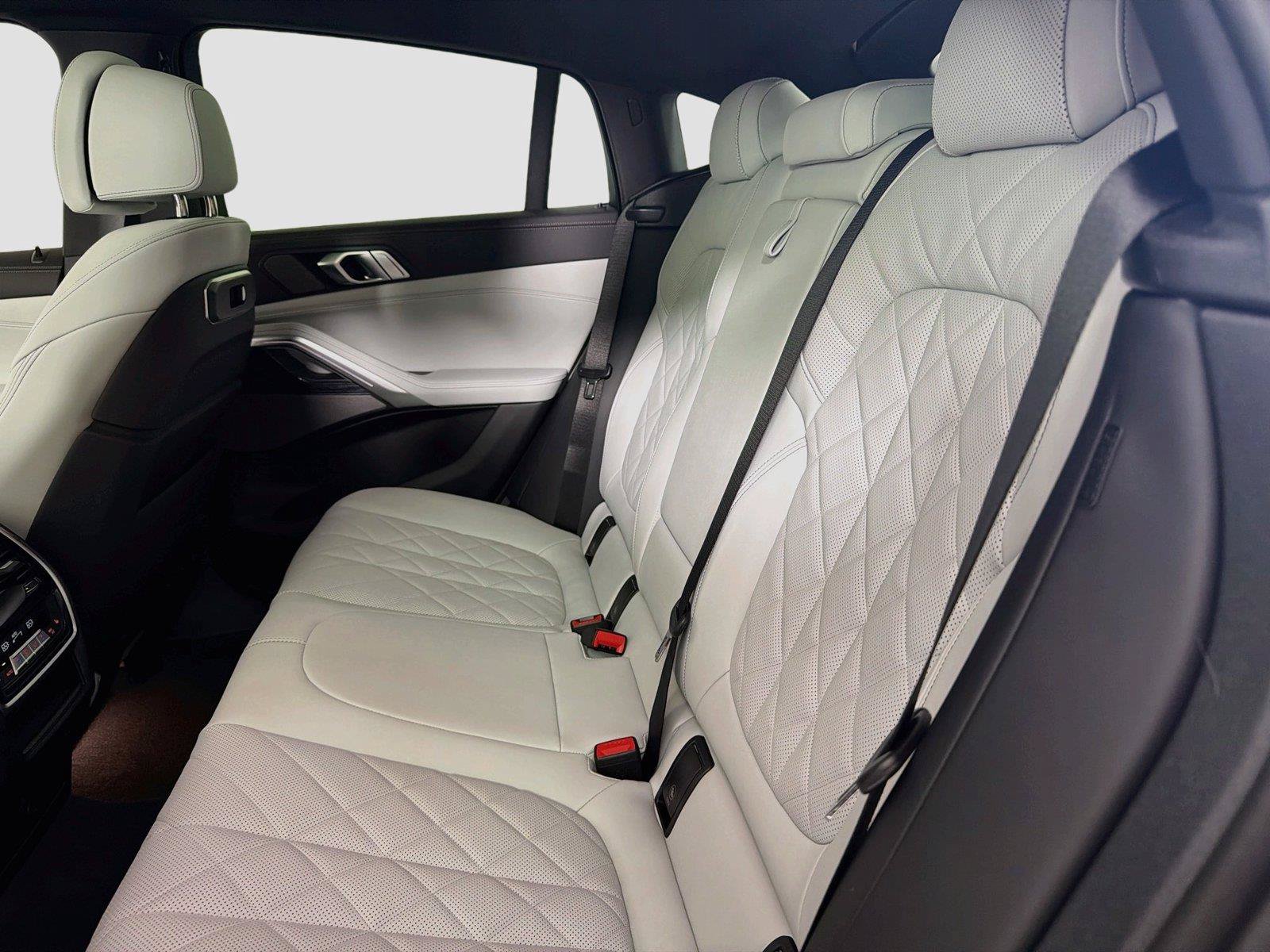 New 2027 BMW X6 xDrive40i AWD/4WD image 26