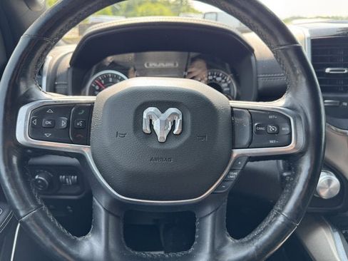 Used 2019 RAM 1500 Laramie image 18