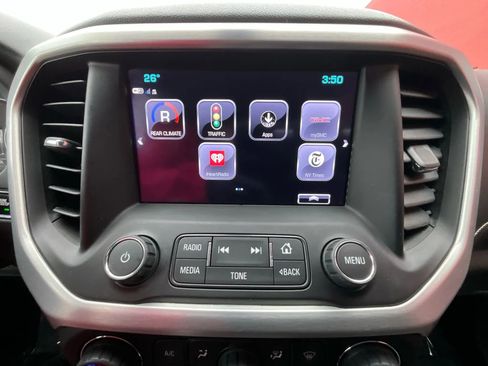 Used 2018 GMC Acadia SLT image 38