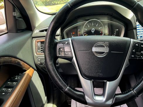 Used 2015 Volvo XC70 T6 Platinum AWD/4WD image 11