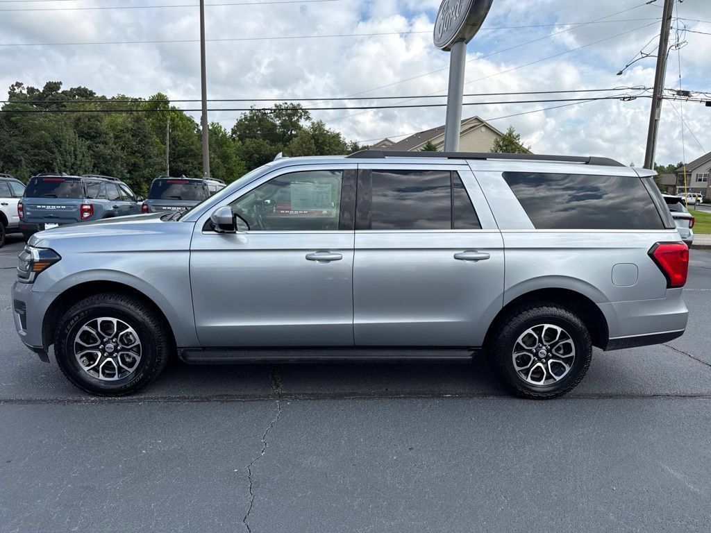 Used 2024 Ford Expedition Max XLT AWD/4WD image 35