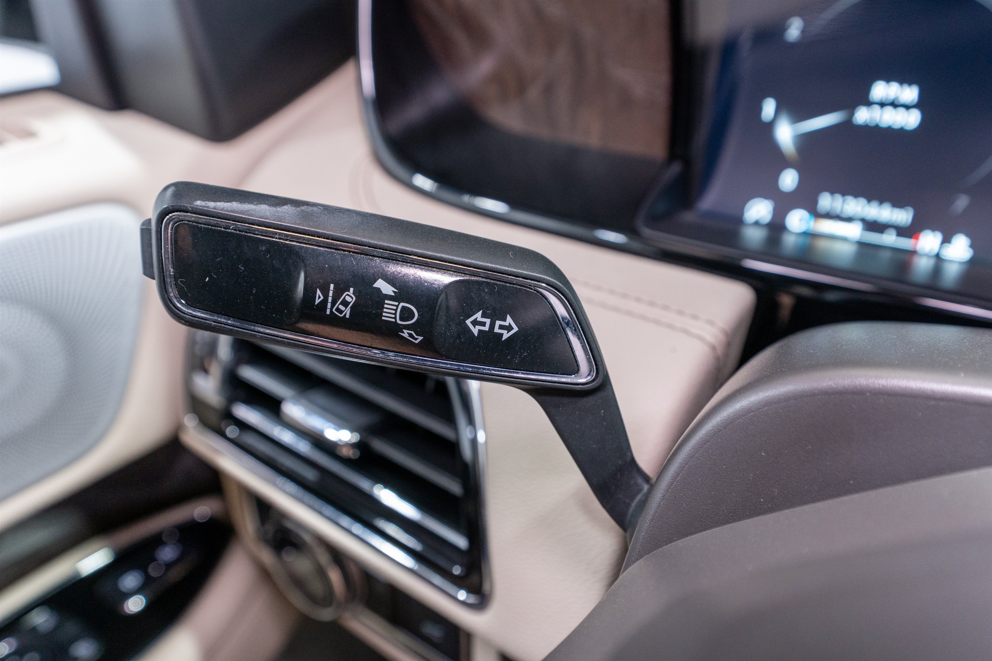 Used 2019 Lincoln Navigator Reserve AWD/4WD image 31