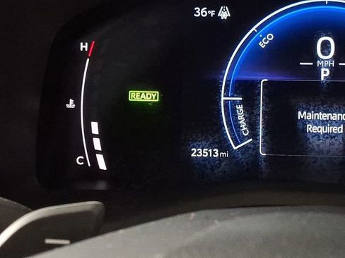 Used 2025 Toyota Camry SE image 19