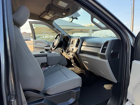 Used 2017 Ford F250 XLT w/ XLT Value Package AWD/4WD image 17