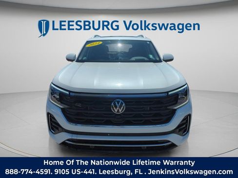 Used 2024 Volkswagen Atlas SEL Premium R-Line image 15