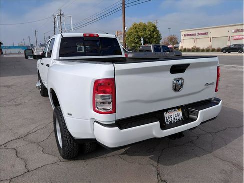 Used 2024 RAM 3500 Tradesman w/ Chrome Appearance Group image 15