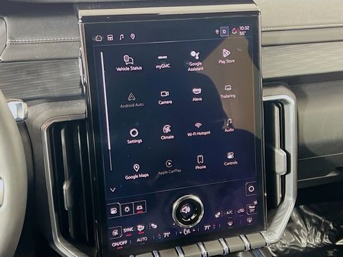 Used 2025 GMC Acadia Elevation image 15