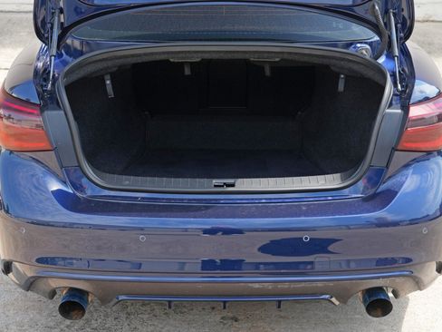 Used 2021 INFINITI Q50 Sensory w/ Cargo Package RWD image 9