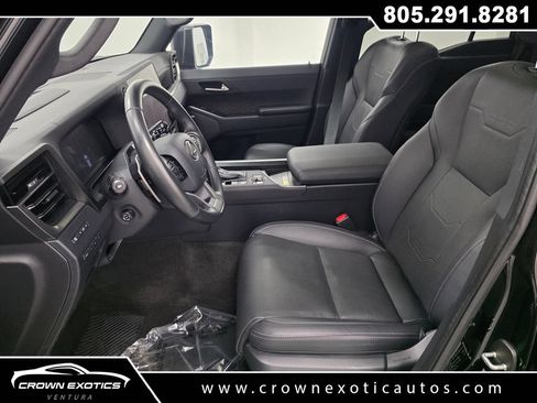 Used 2025 Lexus GX 550 w/ Accessory Package (2T) AWD/4WD image 23