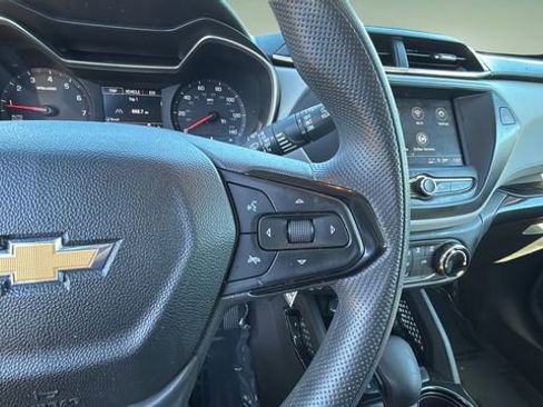 Used 2022 Chevrolet TrailBlazer LS image 24
