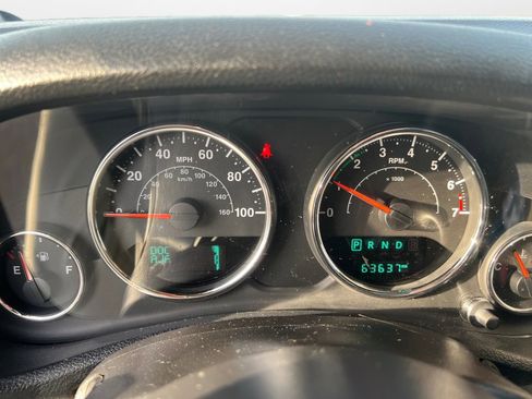 Used 2018 Jeep Wrangler Sport image 12