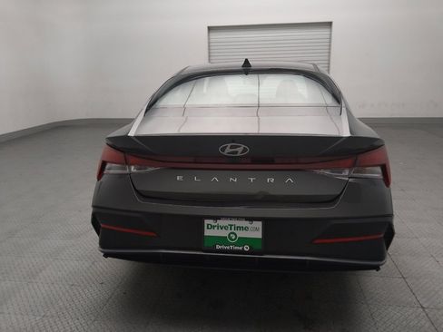 Used 2024 Hyundai Elantra SEL FWD image 7
