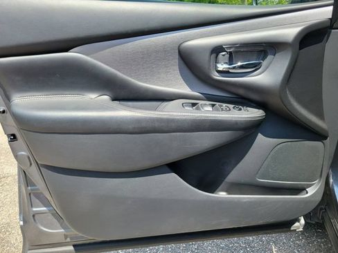 Used 2024 Nissan Murano SV FWD image 16