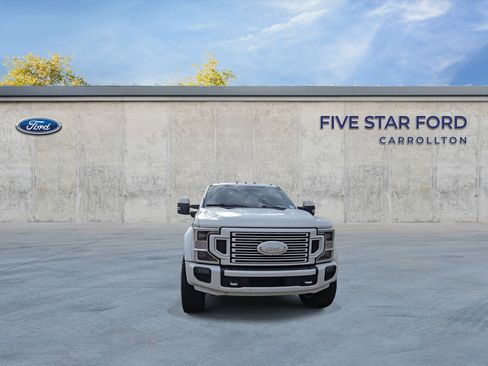 Used 2022 Ford F450 Limited image 3
