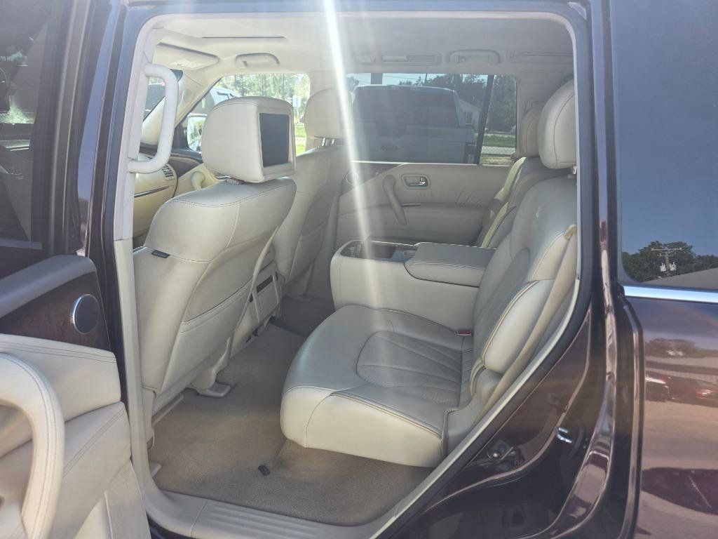 Used 2012 INFINITI QX56 4WD w/ Deluxe Touring Pkg image 7