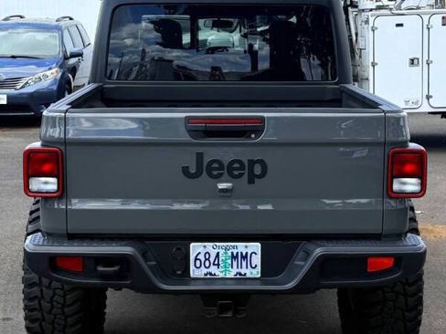Used 2020 Jeep Gladiator Sport w/ Quick Order Package 24S AWD/4WD image 5
