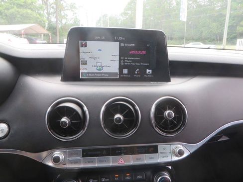 Used 2018 Kia Stinger GT2 RWD image 21