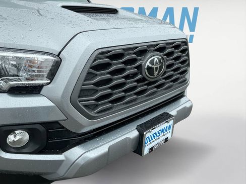 Used 2020 Toyota Tacoma TRD Sport image 22