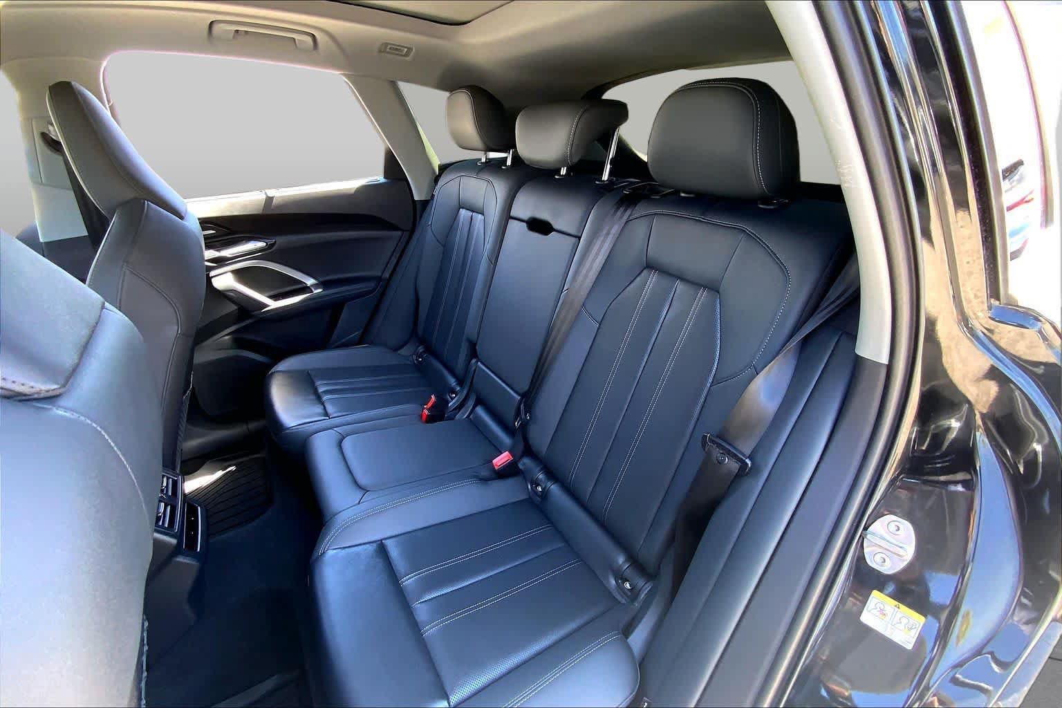 Certified 2025 Audi Q5 Premium Plus w/ Premium Plus AWD/4WD image 21