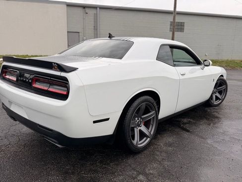 Used 2018 Dodge Challenger R/T Scat Pack RWD image 5